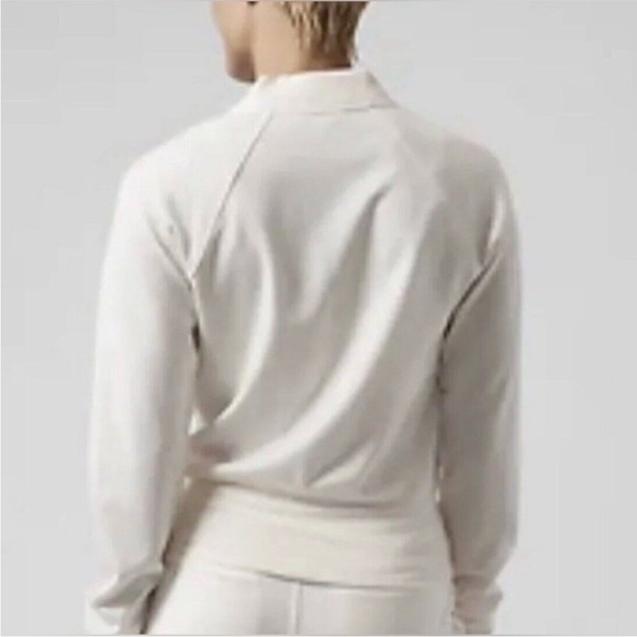 Athleta Eastbound V-Neck Sweatshirt in Magnolia S - Picture 9 of 9